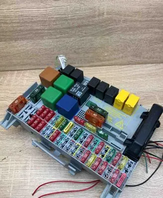 Opel Vectra B Fuse box set 90504534