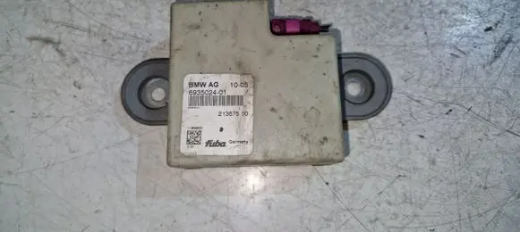 BMW 3 F30 F35 F31 Antenna control unit 693502401