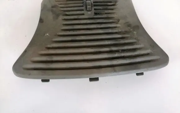 Fiat Bravo - Brava Dash center air vent grill