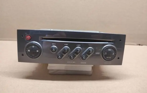 Renault Clio III Radio/CD/DVD/GPS head unit 8200666139