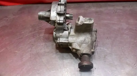 Gearbox transfer box case