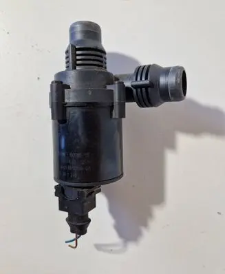 BMW 5 E60 E61 Electric auxiliary coolant/water pump 10378515 6917700 70207801