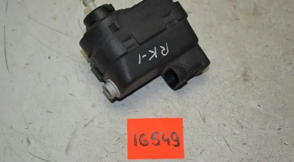 Headlight level adjustment motor