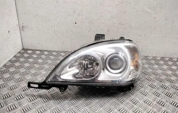 Mercedes-Benz ML W163 Headlight/headlamp 1638200749 22315900