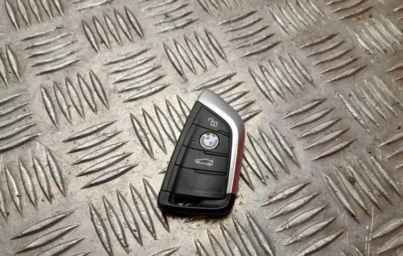 BMW X2 F39 Ignition key/card 6805998