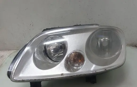 Volkswagen Caddy Headlight/headlamp 2K0941005B