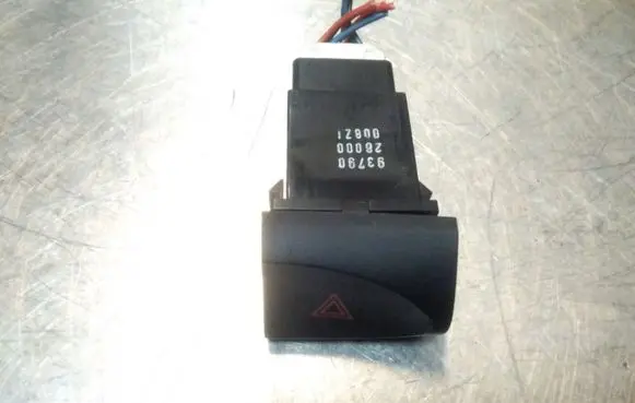 Hyundai Santa Fe Hazard light switch 9379026000
