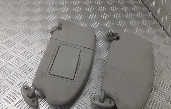 Ford Focus Sun visor