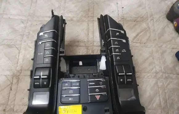 Porsche Cayenne (92A) A set of switches 7P5864785A