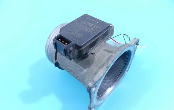 Audi A4 S4 B5 8D Mass air flow meter 037906461B IMPRK1304585