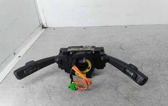Volvo S40 Wiper turn signal indicator stalk/switch P3077315517D776E