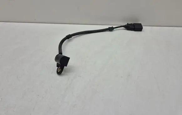 Audi Q3 8U Camshaft position sensor 03L907601