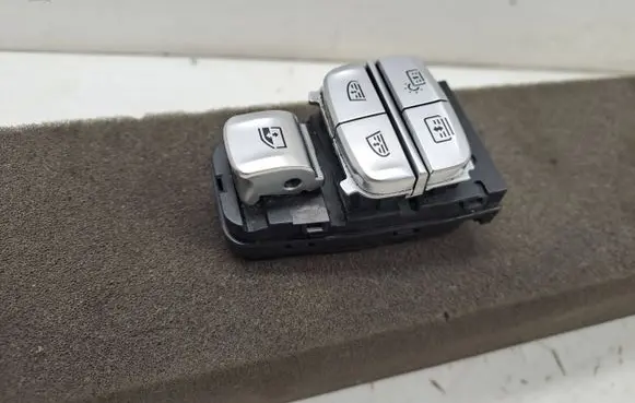BMW X7 G07 Electric window control switch 9878323