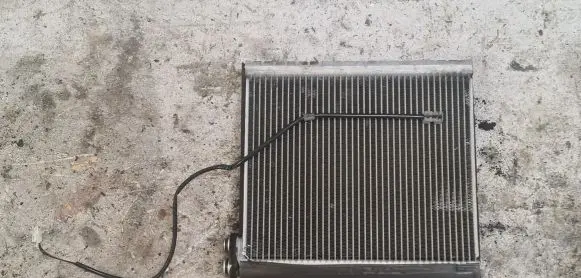 Toyota Avensis T250 Air conditioning (A/C) radiator (interior) 