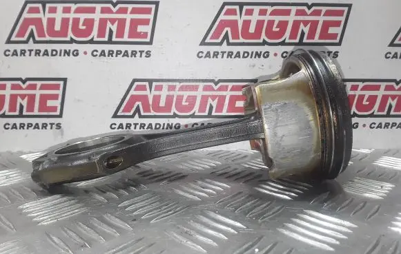 Mercedes-Benz E W212 Piston with connecting rod