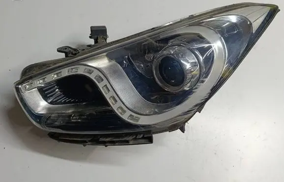 Hyundai i40 Headlight/headlamp 19818828