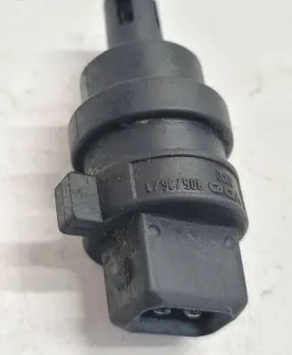 Volkswagen Golf III Air pressure sensor 028906081