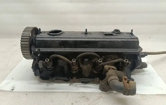 Volkswagen Caddy Engine head 028103374