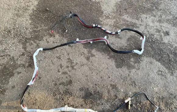 Positive cable (battery)