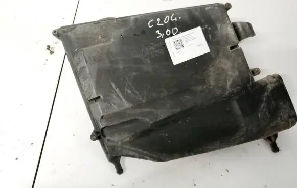 Mercedes-Benz ML W164 Air filter box A6420940204
