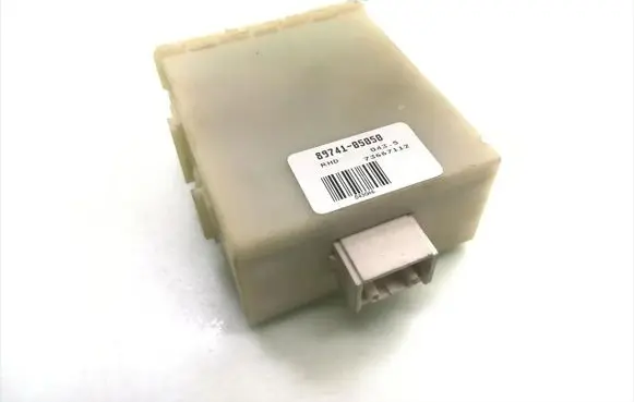 Toyota Avensis T250 Door control unit/module 89741-05050 73667112