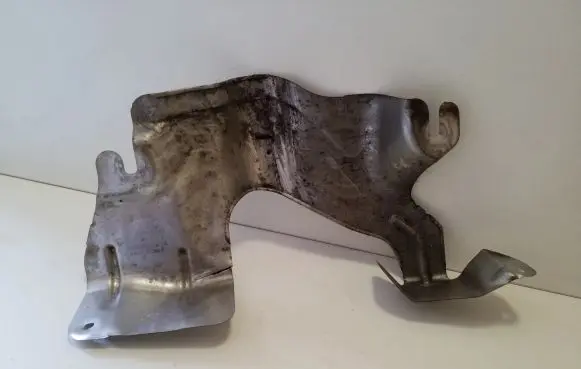 Opel Vivaro Exhaust heat shield 9806553880