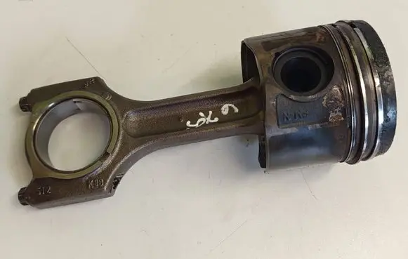 BMW 5 E60 E61 Piston with connecting rod 