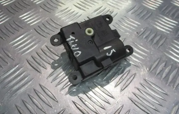 Nissan Almera Tino Central body control module