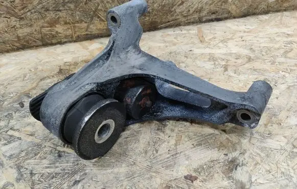 BMW 2 F45 Rear differential/diff mount bracket 