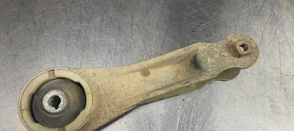 Renault Kangoo I Rear upper control arm/wishbone 8200084942