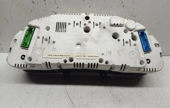 Volkswagen PASSAT B5 Speedometer (instrument cluster) 09051940090