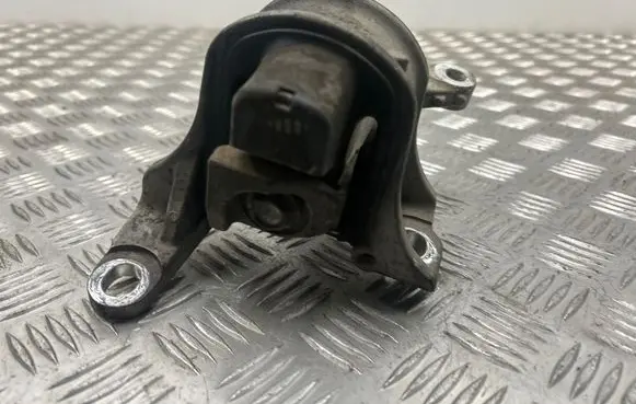 Honda CR-V Gearbox mount 