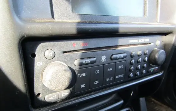 Opel Frontera B HiFi Audio sound control unit 