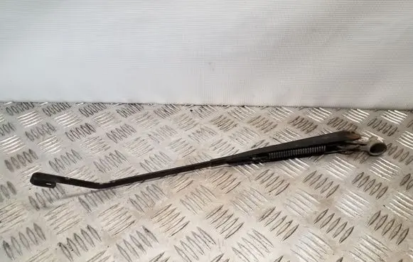 Mitsubishi Pajero Rear wiper blade arm 
