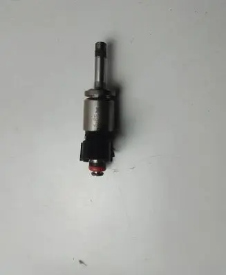Nissan Note (E12) Fuel injector 3HD0A0030