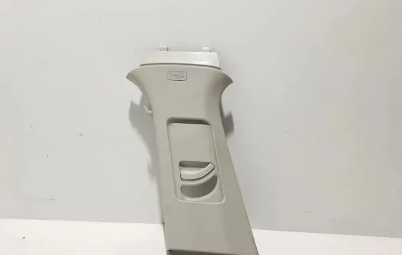 Skoda Octavia Mk3 (5E) (B) pillar trim (top) 5E0867293