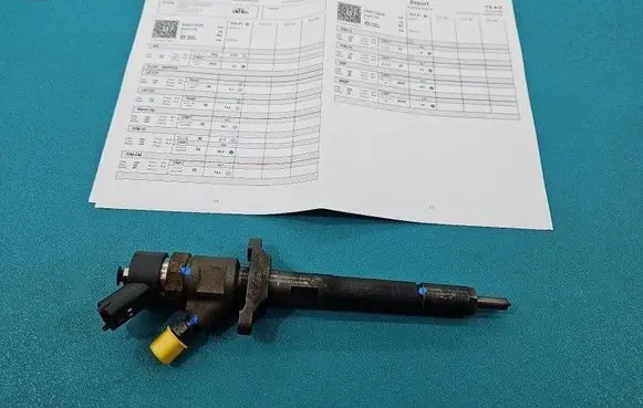 Fuel injector