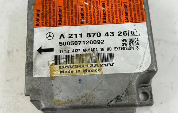 Mercedes-Benz E W211 Airbag control unit/module 2118704326