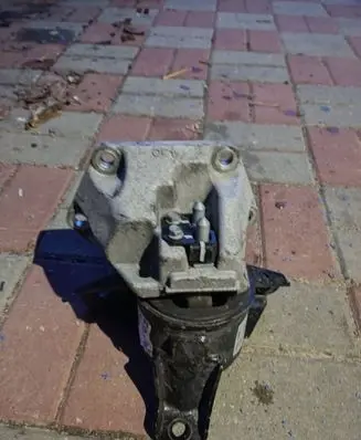 Gearbox mount