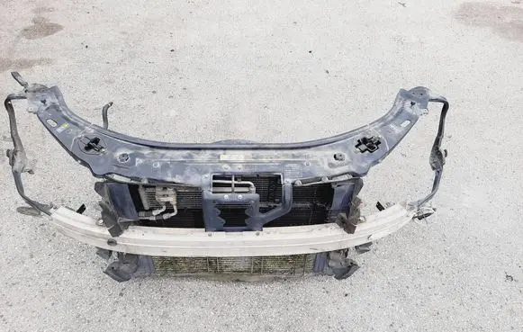 Mercedes-Benz S W221 Radiator support slam panel