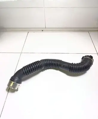Mercedes-Benz B W246 W242 Intercooler hose/pipe A2465200001 1051496S02