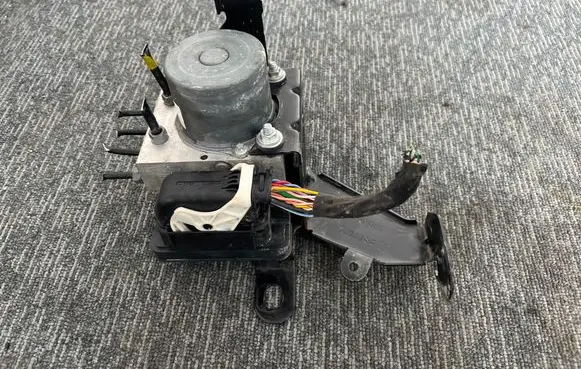 Peugeot Expert ABS Pump 9834920780 9840461080 970318