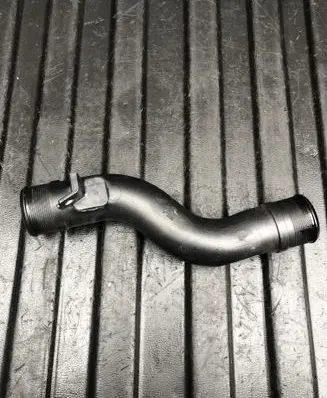 Land Rover Discovery 5 Intercooler hose/pipe FPLA6K770C FPLA6K770CD PA66GF15