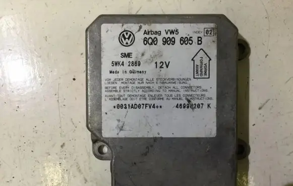 Volkswagen PASSAT B5 Airbag control unit/module 6q0909605b 5wk4286912v