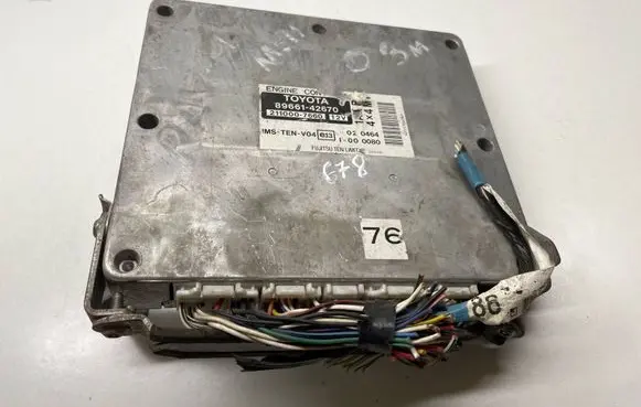 Toyota RAV 4 (XA20) Engine control unit/module 8966142670
