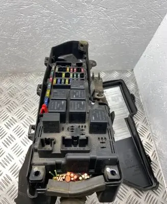 Volvo V70 Fuse box set 30728008
