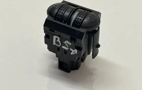 Volkswagen PASSAT B5.5 Headlight level height control switch 3B0941333C