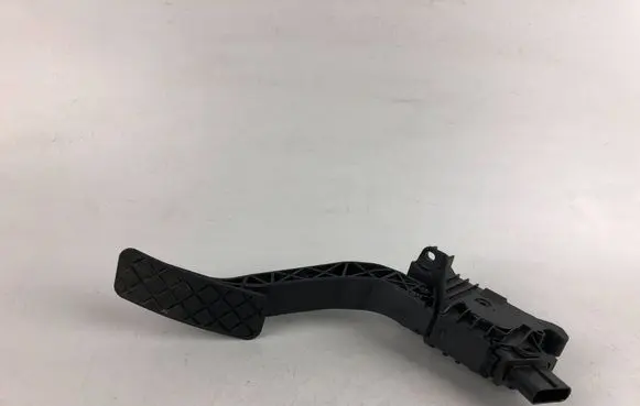 Volkswagen Golf VIII Accelerator throttle pedal 5Q2723503F