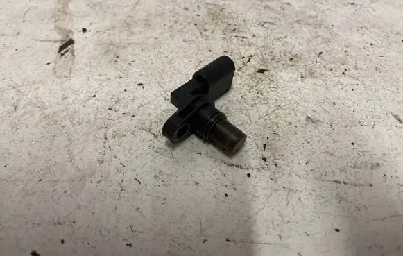 Audi A6 S6 C5 4B Camshaft position sensor 06E905163