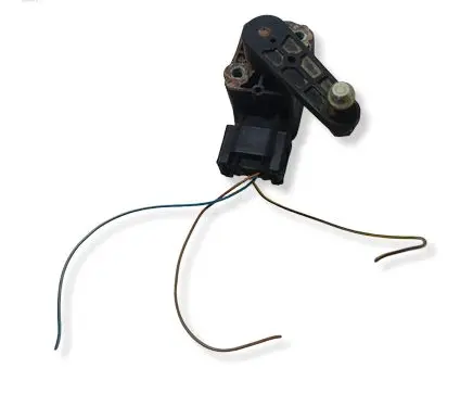 Mercedes-Benz C W202 Air suspension front height level sensor A0105427717